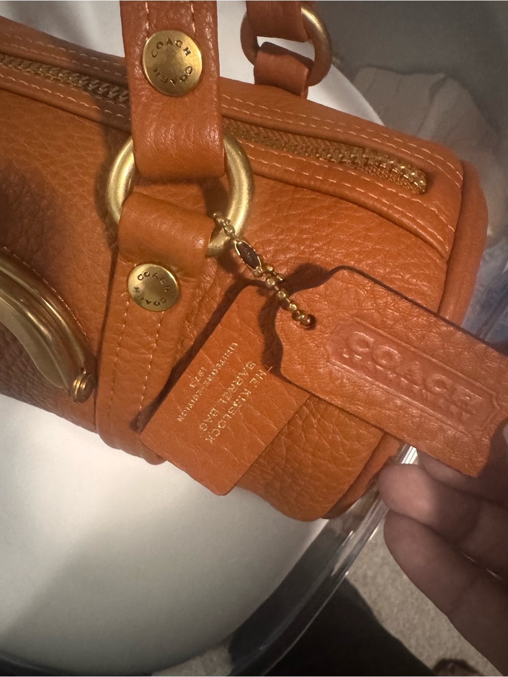 Coach Kisslock Barrel 28 Shoulder Bag in Amber Brown - Picture 2 of 5